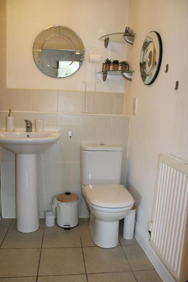 Two Bedroom Apartment, Free Parking, Close To Uclan And Free Wifi Preston  Dış mekan fotoğraf