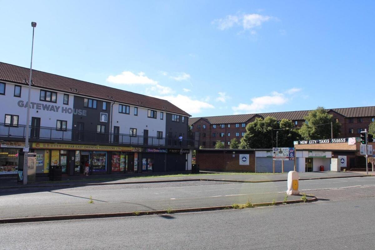Two Bedroom Apartment, Free Parking, Close To Uclan And Free Wifi Preston  Dış mekan fotoğraf